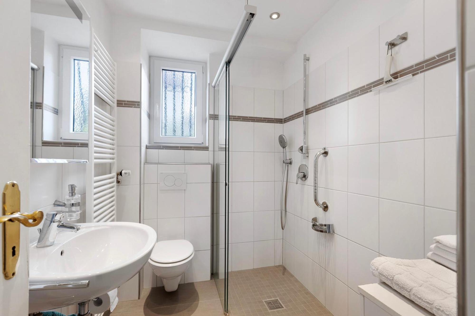 Rotes Haus Ueber Den Weinbergen Apartment Konstanz Bagian luar foto